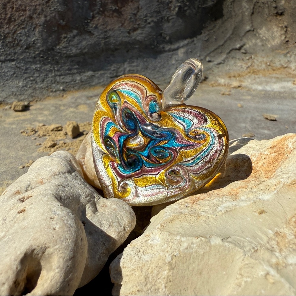 Vintage Italian Murano Lamp Work Hand Blown Glass Heart Pendant